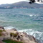 Apartment Seaside Apartments With A Swimming Pool Okrug Donji, Ciovo - 8664 Trogir