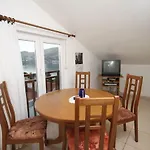 Seaside Apartments With A Swimming Pool Okrug Donji, Ciovo - 8664 Trogir