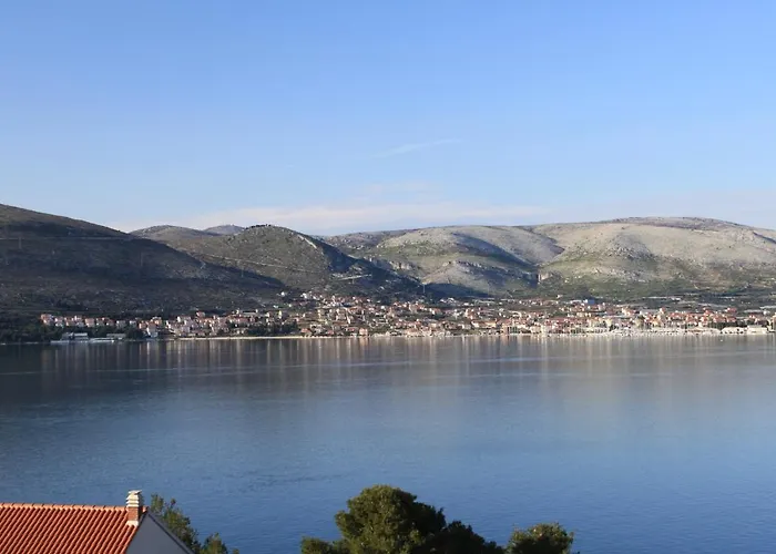 Seaside Apartments With A Swimming Pool Okrug Donji, Ciovo - 8664