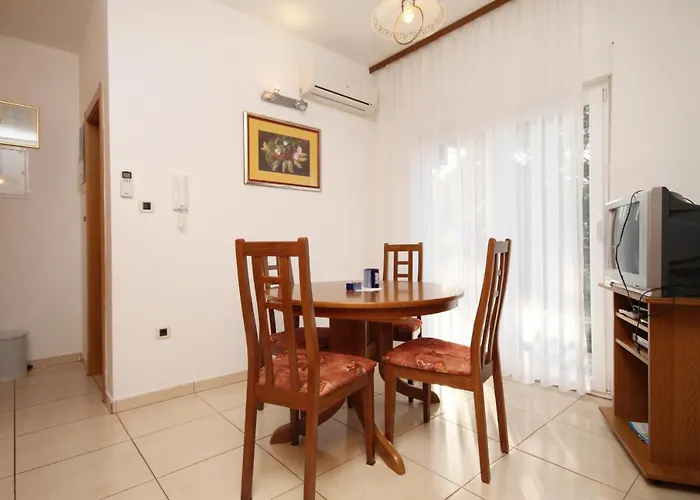 Apartment Seaside Apartments With A Swimming Pool Okrug Donji, Ciovo - 8664 *