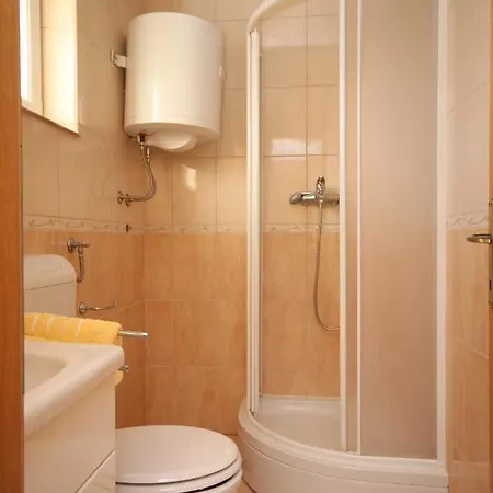 Seaside With A Swimming Pool Okrug Donji, Ciovo - 8664 * Trogir