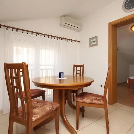 Appartement Seaside With A Swimming Pool Okrug Donji, Ciovo - 8664 *
