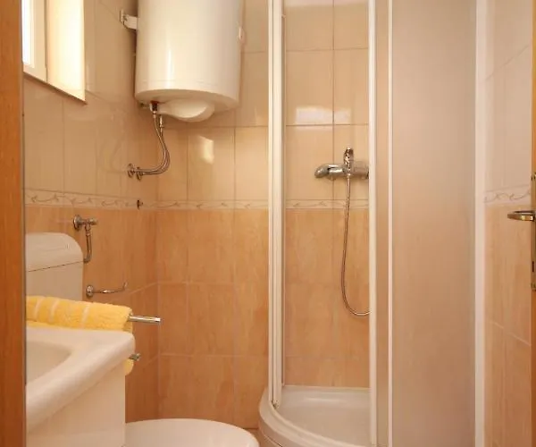 Seaside With A Swimming Pool Okrug Donji, Ciovo - 8664 * Trogir