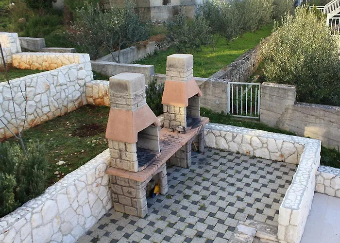 Seaside With A Swimming Pool Okrug Donji, Ciovo - 8664 * Trogir